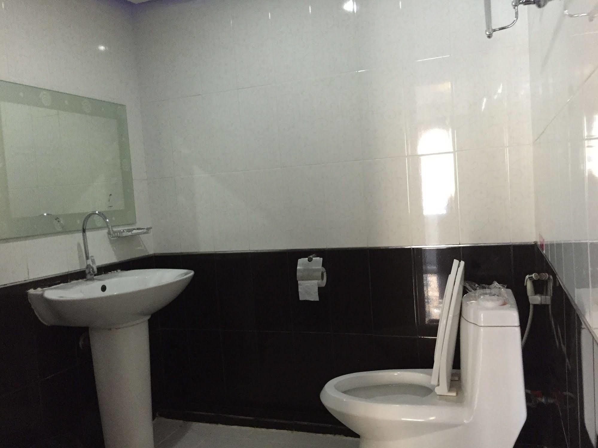Royal Bombay Suites Jomtien Beach Exterior photo